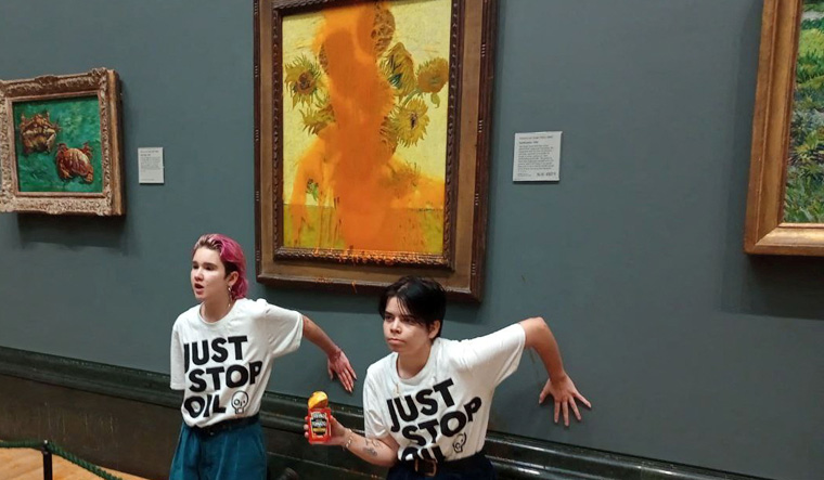 Climate activists protest in  National Gallery in London